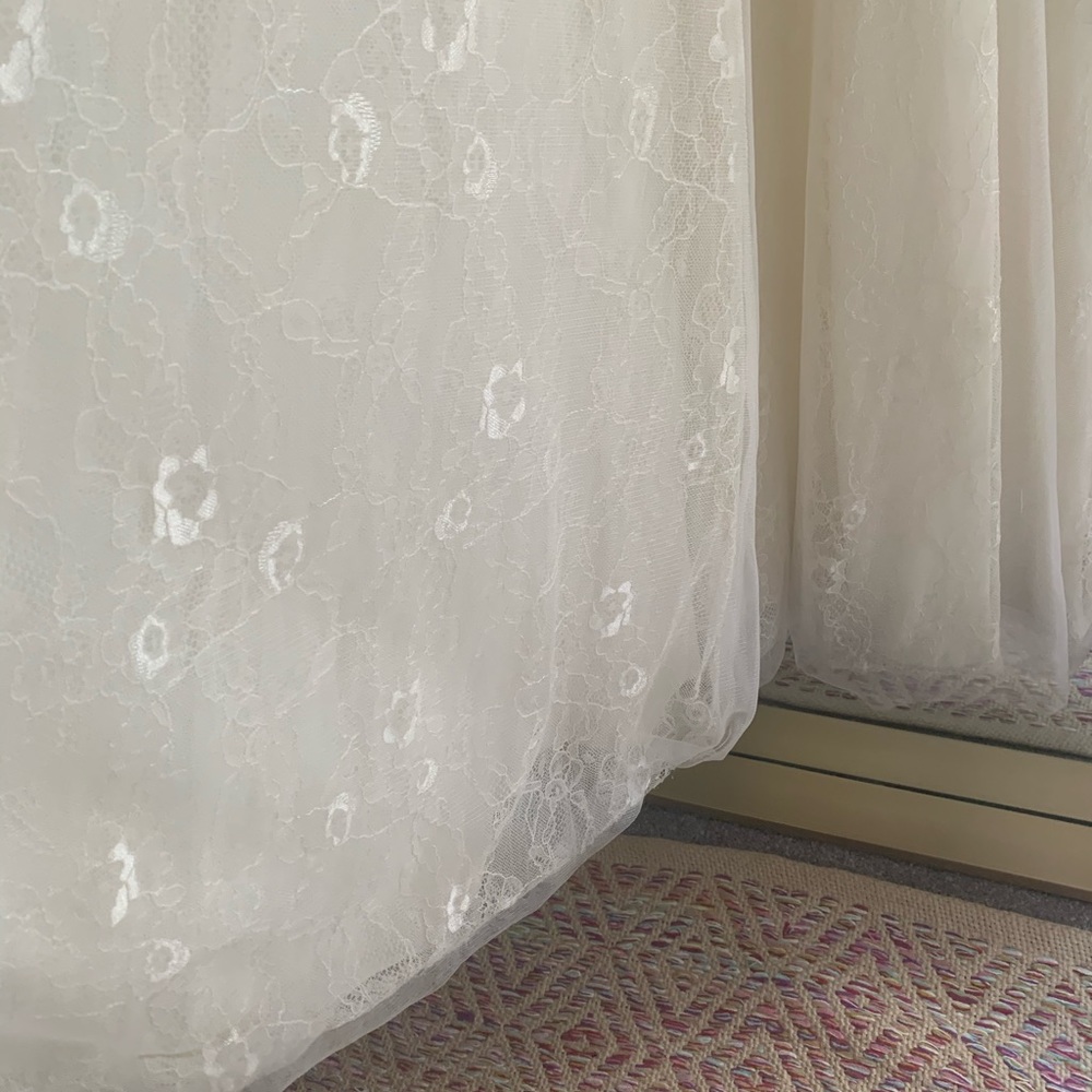 BHLDN Wedding Dress - Picture 7 of 11